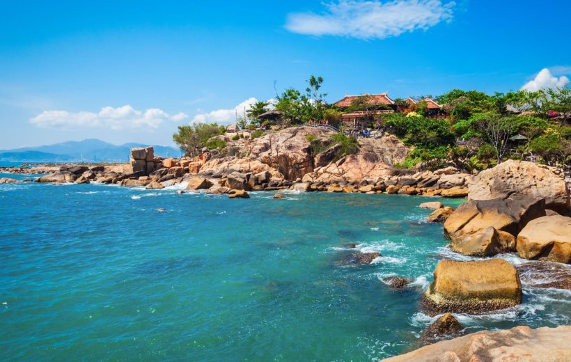 Signature Voyage Across Cultures: Grand Journey Through Vietnam & Cambodia 21 days